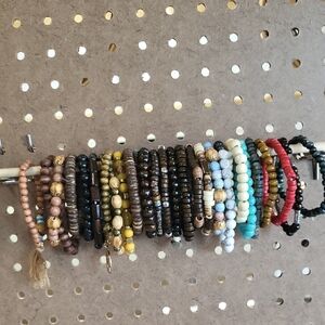 Beaded Stretch Bracelet - Multicolor. 20+.   1017